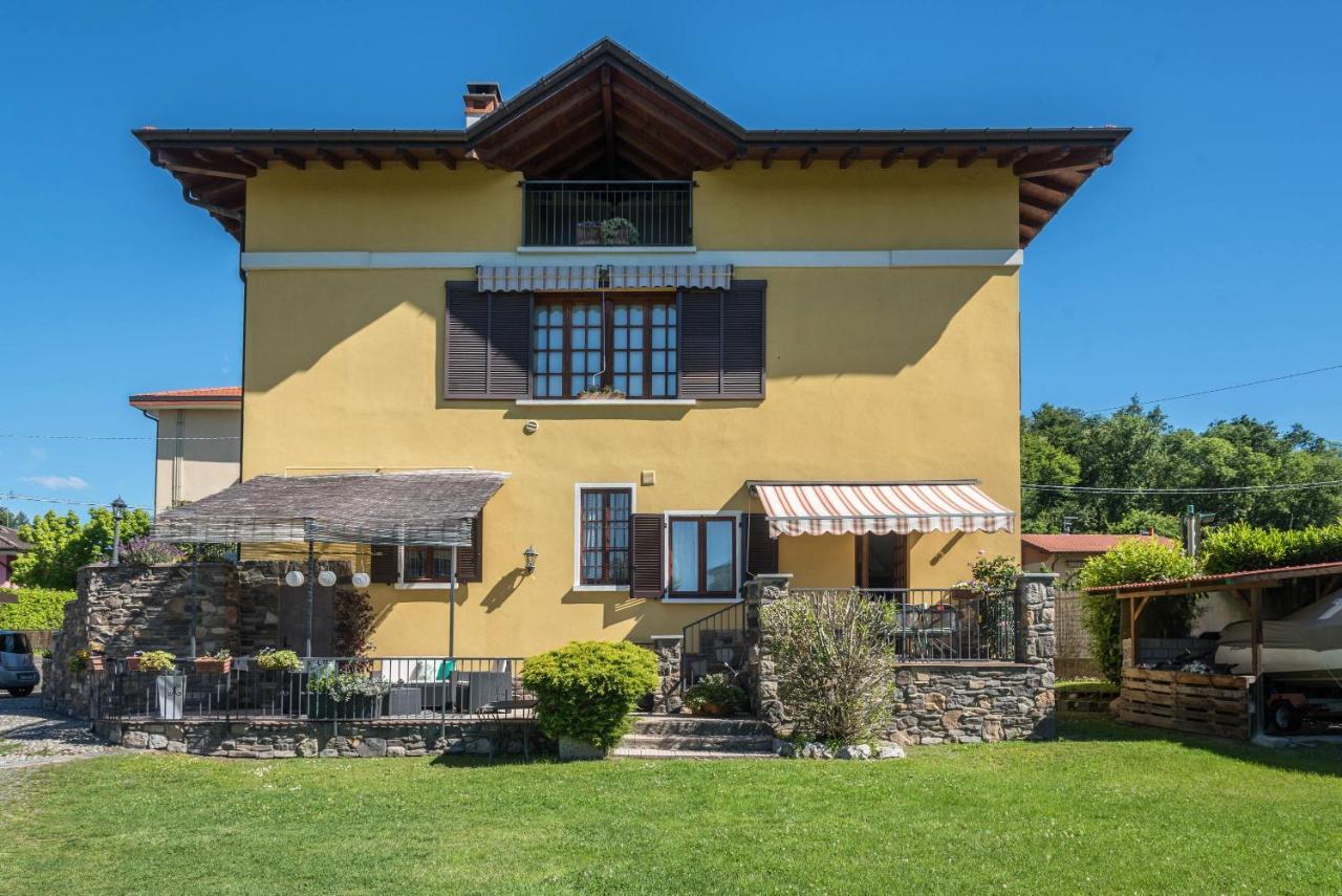Tinas Yellow Home Leggiuno Buitenkant foto